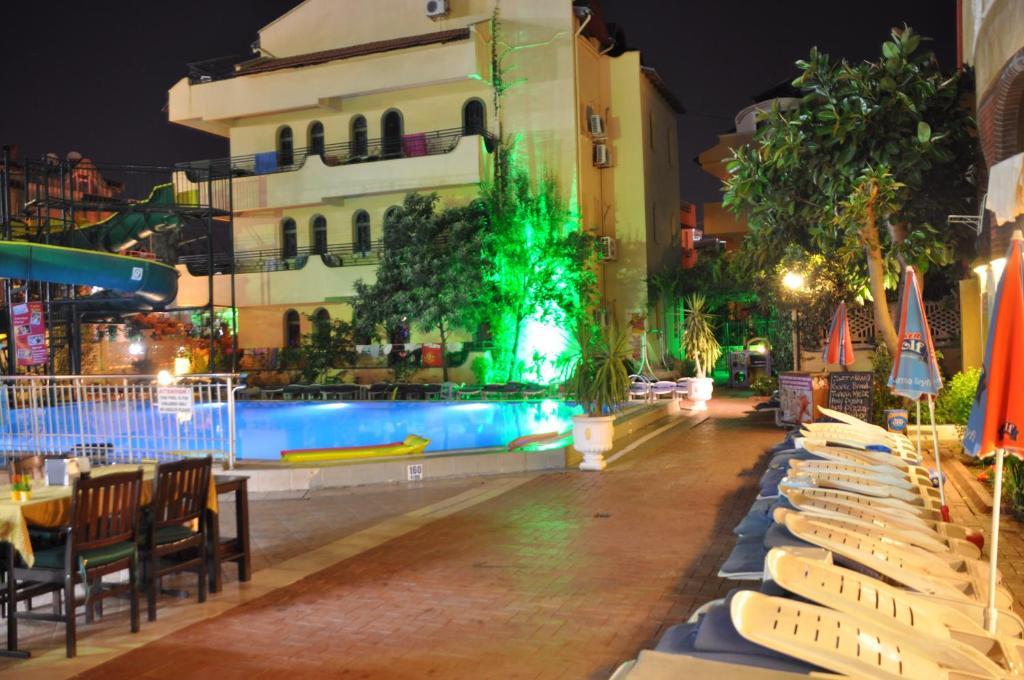 Maxwell Holiday Club Μαρμαρίς Εξωτερικό φωτογραφία