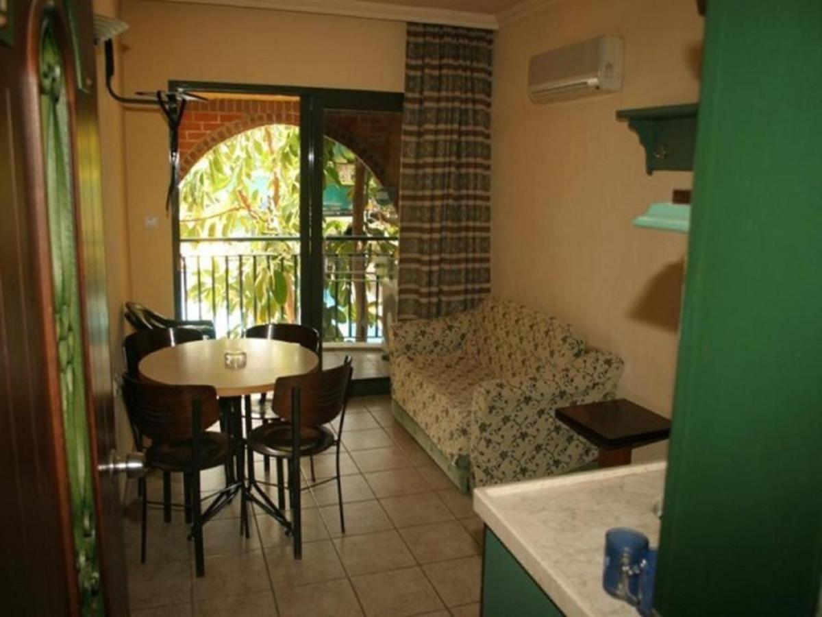 Maxwell Holiday Club Μαρμαρίς Εξωτερικό φωτογραφία