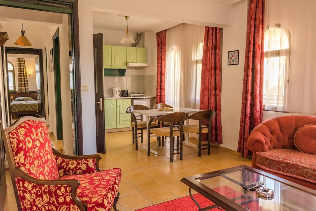 Maxwell Holiday Club Μαρμαρίς Εξωτερικό φωτογραφία