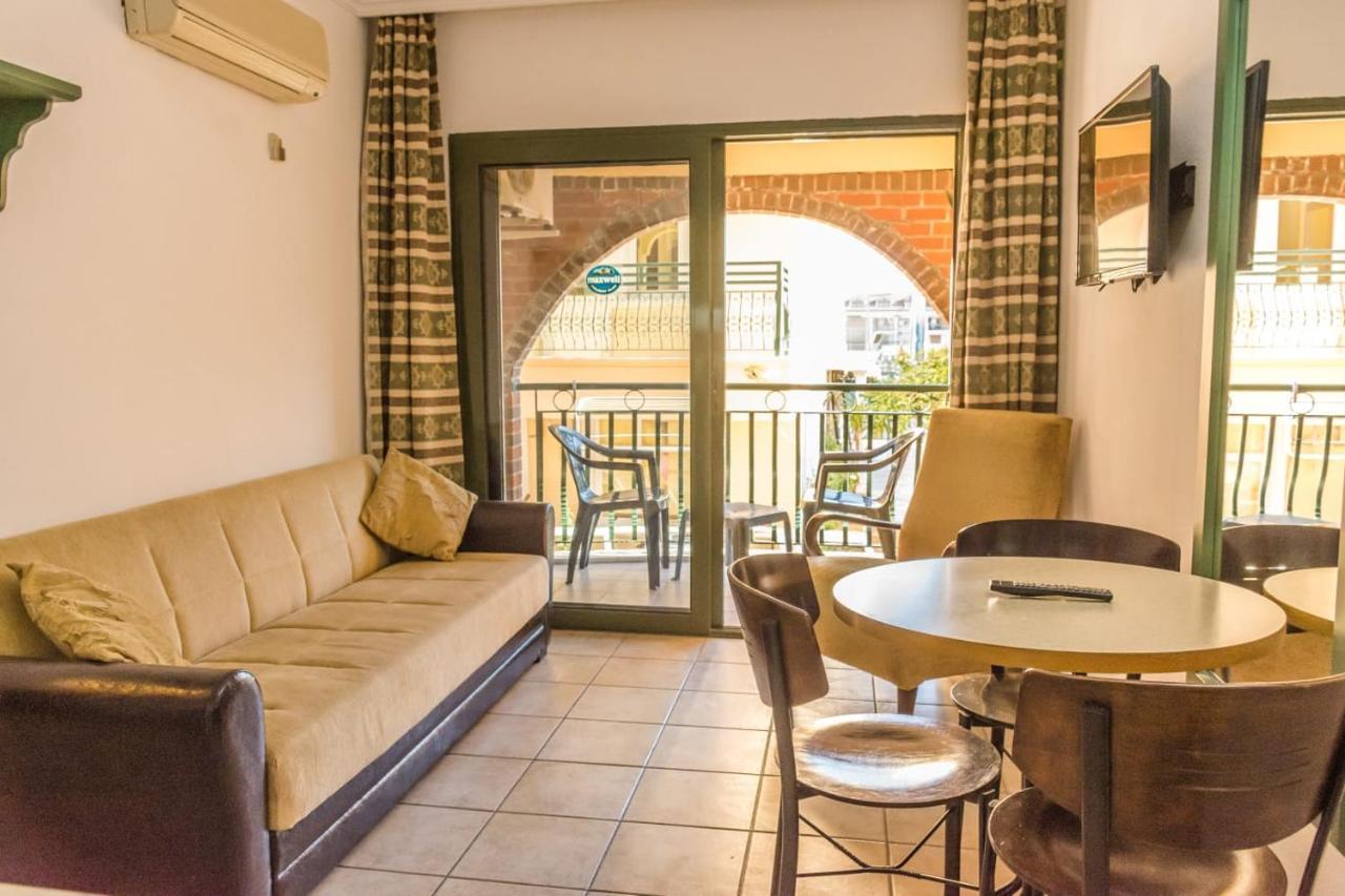 Maxwell Holiday Club Μαρμαρίς Εξωτερικό φωτογραφία
