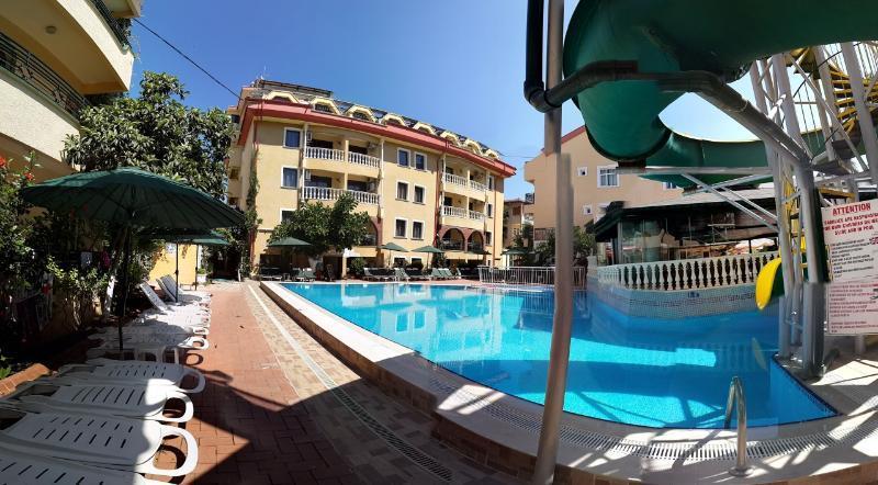 Maxwell Holiday Club Μαρμαρίς Εξωτερικό φωτογραφία